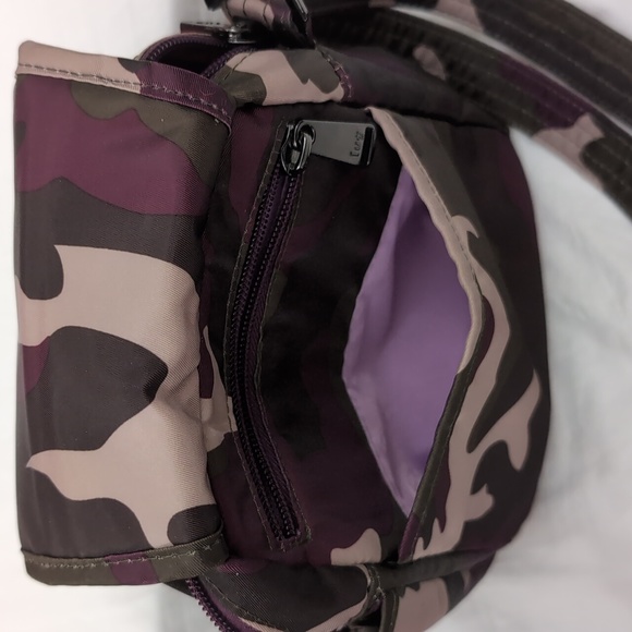 LUG Purse Purple Camo Crossbody Lots of pockets - Picture 8 of 13